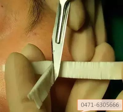 ���z���w