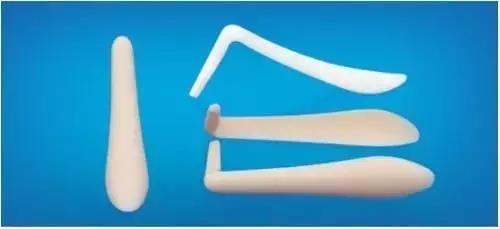 ���z���w